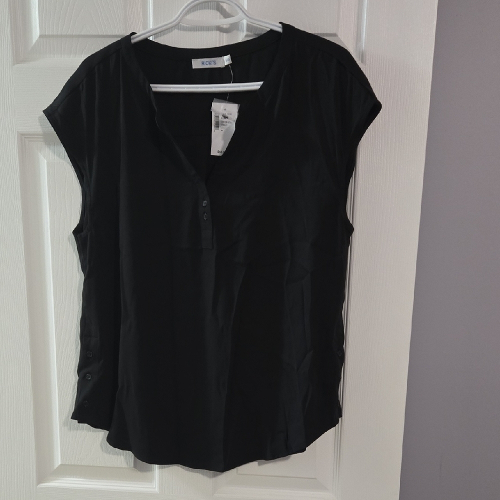 Ricki's Black Button-Front Blouse